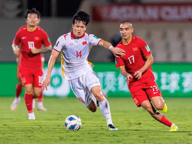 Hoàng Đức ngày càng trưởng thành trong màu áo tuyển Việt Nam.