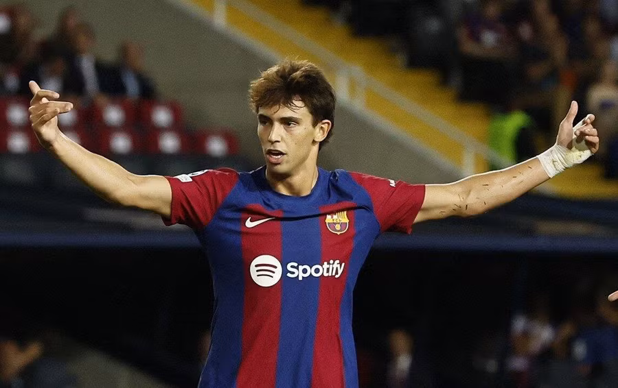 Felix chuẩn bị được Barca tăng lương gấp 10 lần.