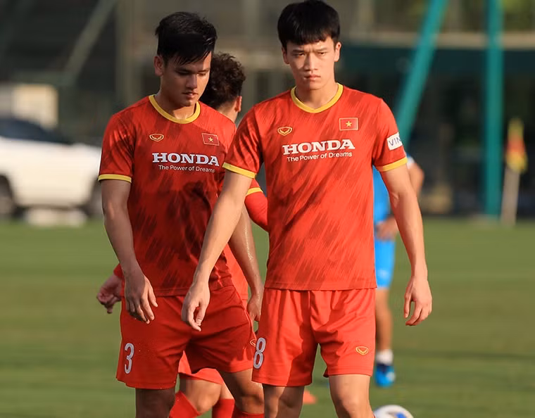 Hoàng Đức chính thức trở lại tập luyện cùng tuyển Việt Nam