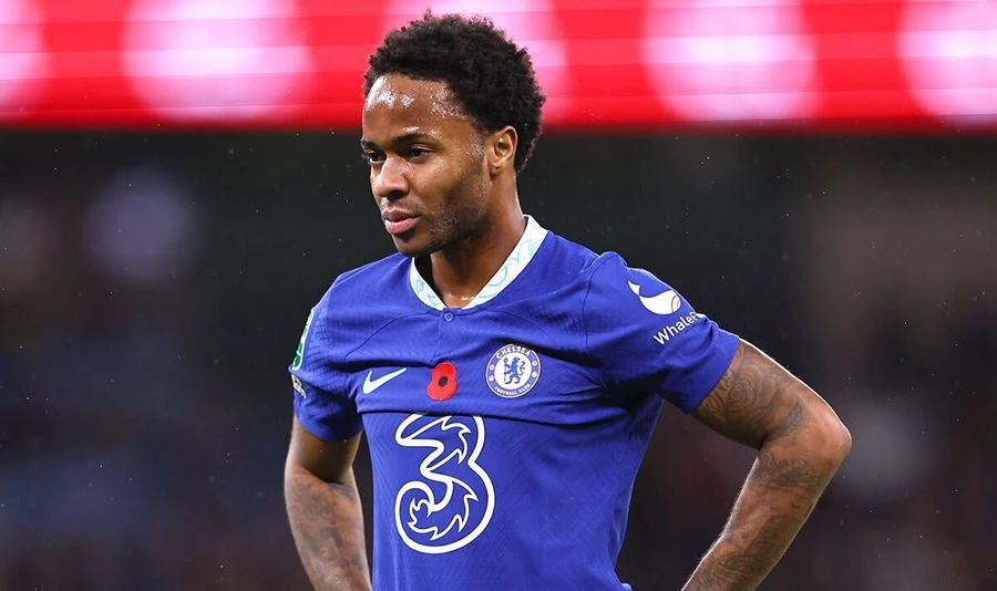  Sterling được đồn đoán sắp rời Chelsea.