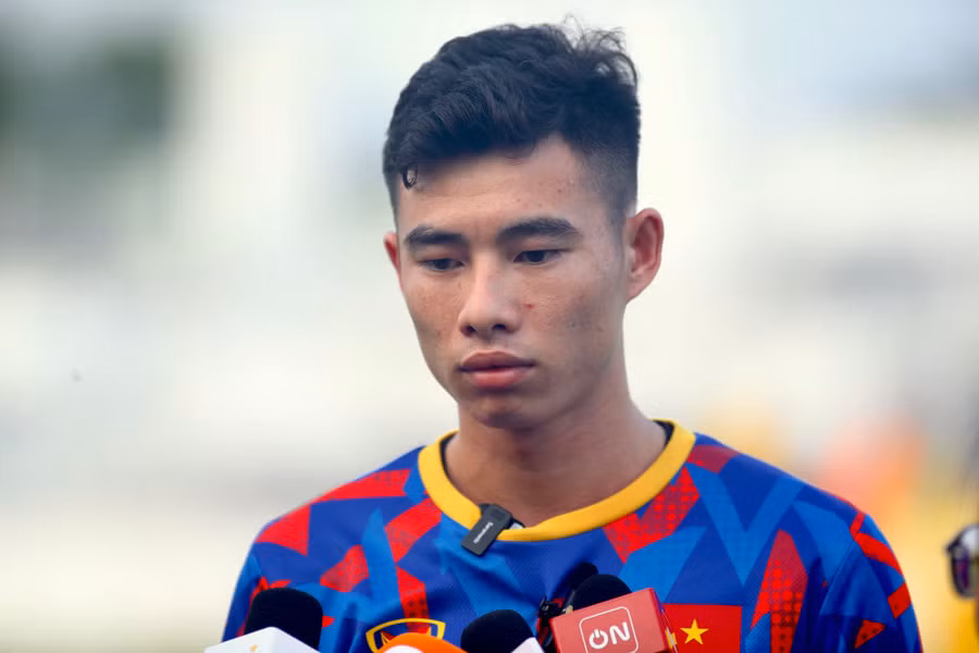 Quan Văn Chuẩn không thể giúp U22 Việt Nam vào chung kết SEA Games.