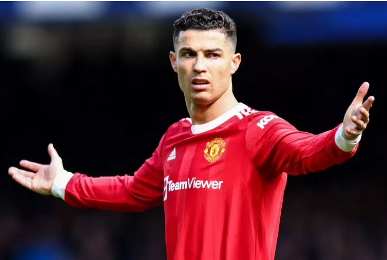 Ronado kiên quyết rời Man United