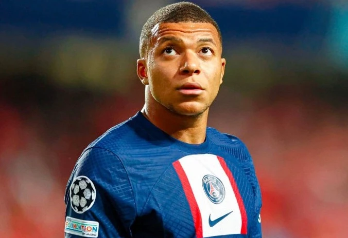 Mbappe hiện vẫn chưa chốt tương lai với PSG.