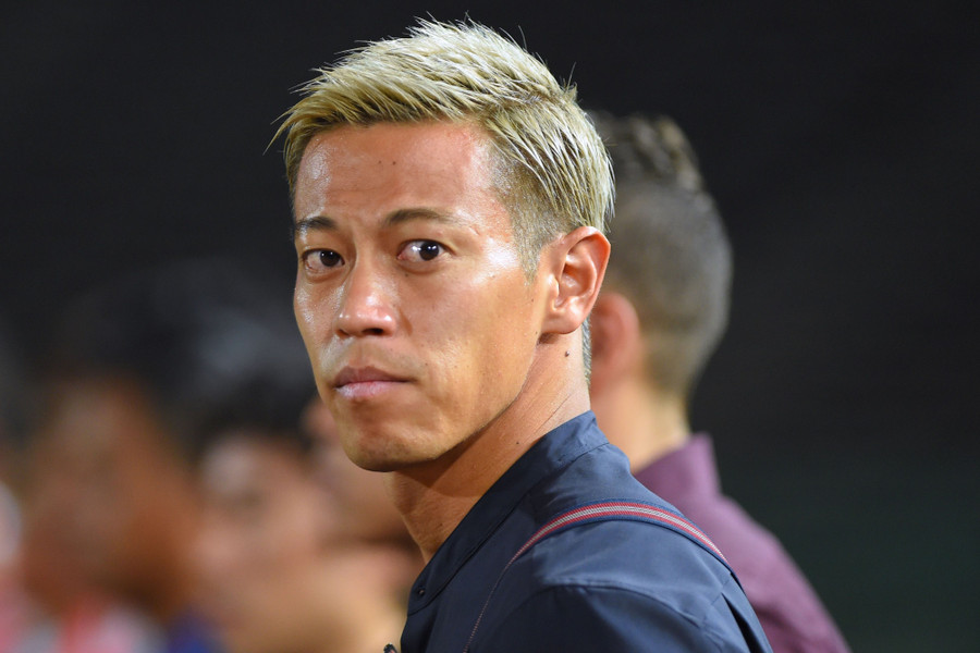 Báo Indonesia tiến Keisuke Honda làm HLV đội nhà.