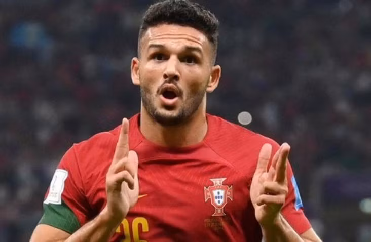 Goncalo Ramos gia nhập PSG với giá 80 triệu euro.