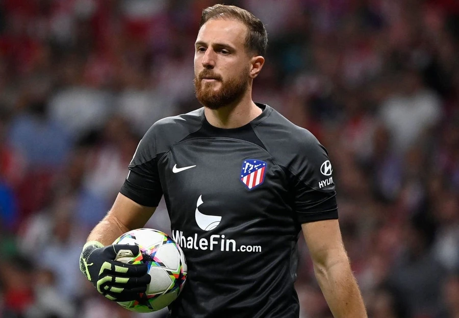 Thủ môn Jan Oblak của Atletico Madrid lọt tầm ngắm của MU. 