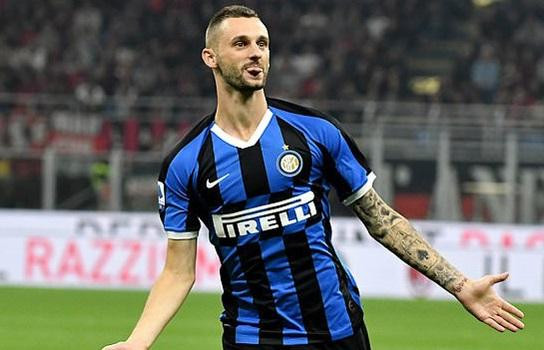 Brozovic của Inter Milan lọt tầm ngắm của Liverpool.