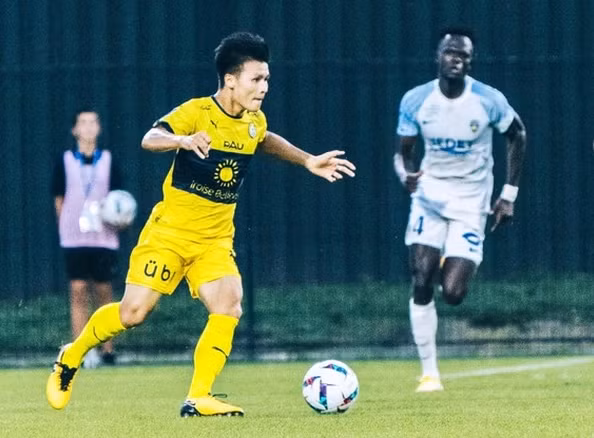 Quang Hải khả năng sẽ tiếp tục được đá chính ở vòng 5 Ligue 2.