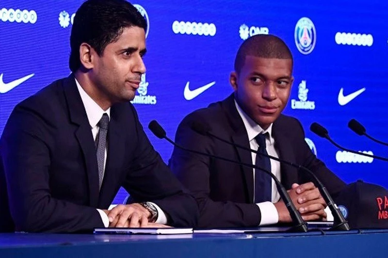 PSG và Kylian Mbappe chưa thể chốt tương lai.