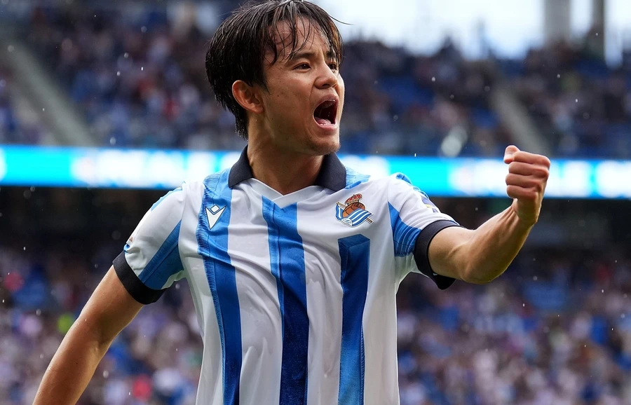 Takefusa Kubo lọt tầm ngắm của Man United và Real Madrid.