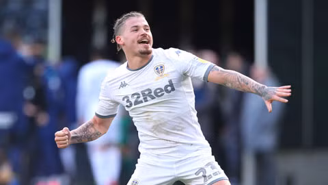 Kalvin Phillips của Leeds lọt tầm ngắm của MU