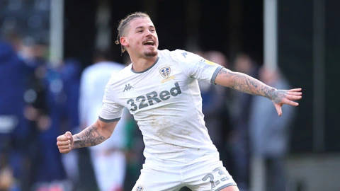 Kalvin Phillips của Leeds lọt tầm ngắm của MU