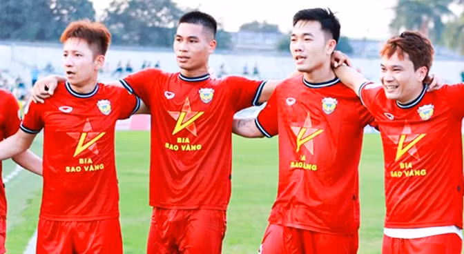 Hà Tĩnh mất loạt ngôi sao ở vòng 17 V-League.