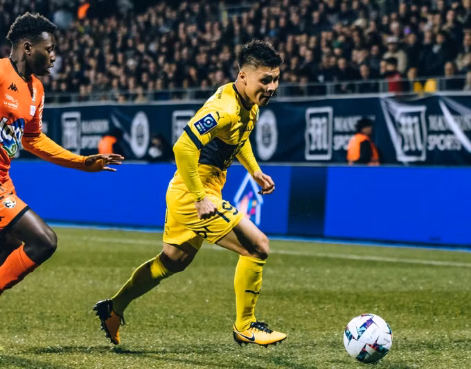 Quang Hải hiện đang gặp khó ở Pau FC.