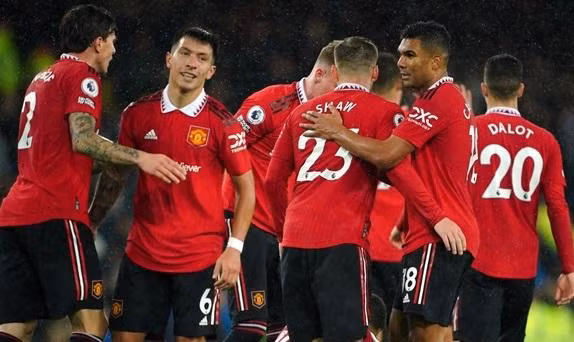 Tỷ phú nước Anh thất bại trong việc mua MU .