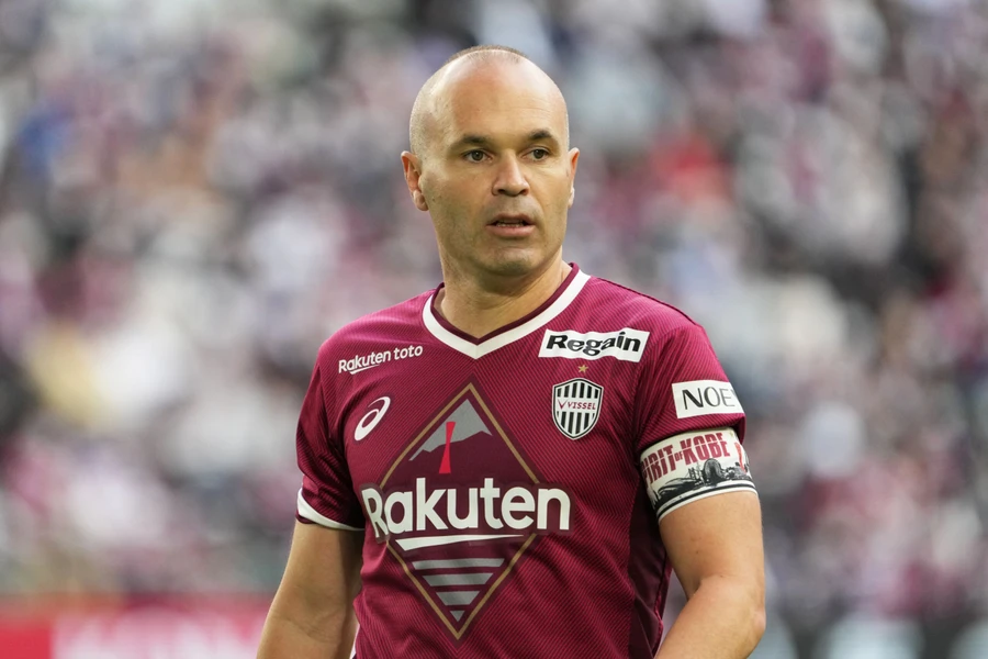 Andres Iniesta không đến Thai League thi đấu như đồn đoán.