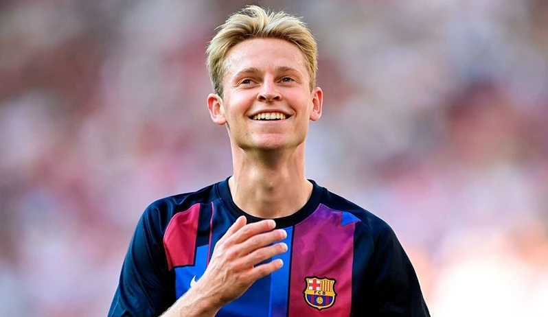 Frenkie De Jong của Barca lọt tầm ngắm của MU.