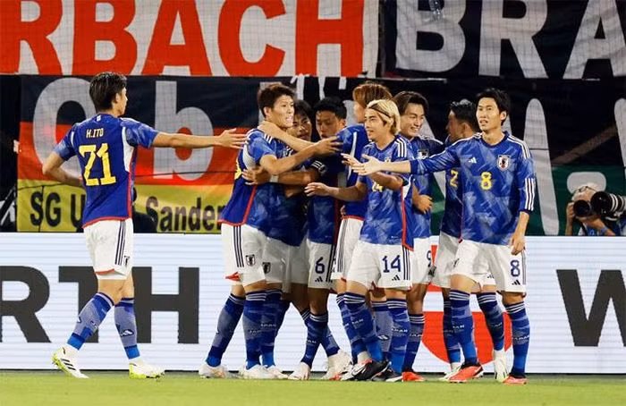 Nhật Bản thắng Đức 4-1 ngay trên sân của đối thủ.