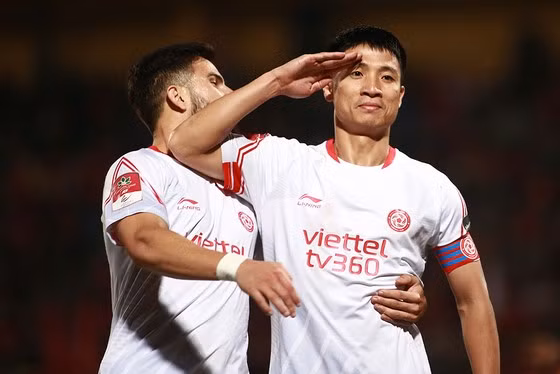 Bùi Tiến Dũng muốn sút tung lưới Nam Định ở tứ kết Cúp quốc gia