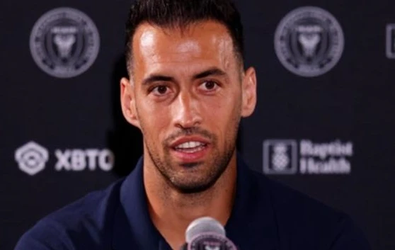 Sergio Busquets gia nhập Inter Miami với hợp đồng 2 năm