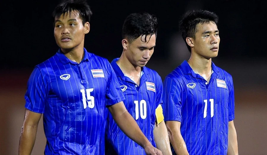 U22 Thái Lan nguy cơ mất tiền đạo chủ lực Teerasak Poeiphimai ở SEA Games.