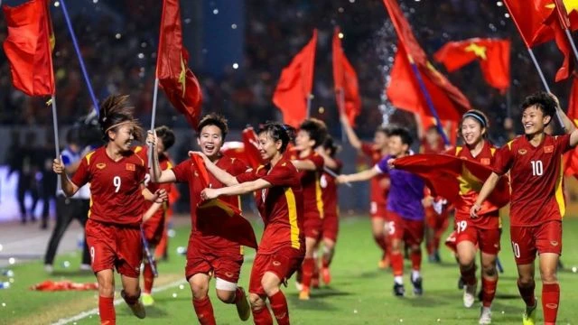 ĐT nữ Việt Nam đã hoàn tất hat-trick HCV SEA Games bằng chiến thắng tối thiểu trước Thái Lan sau 90 phút tranh tài.