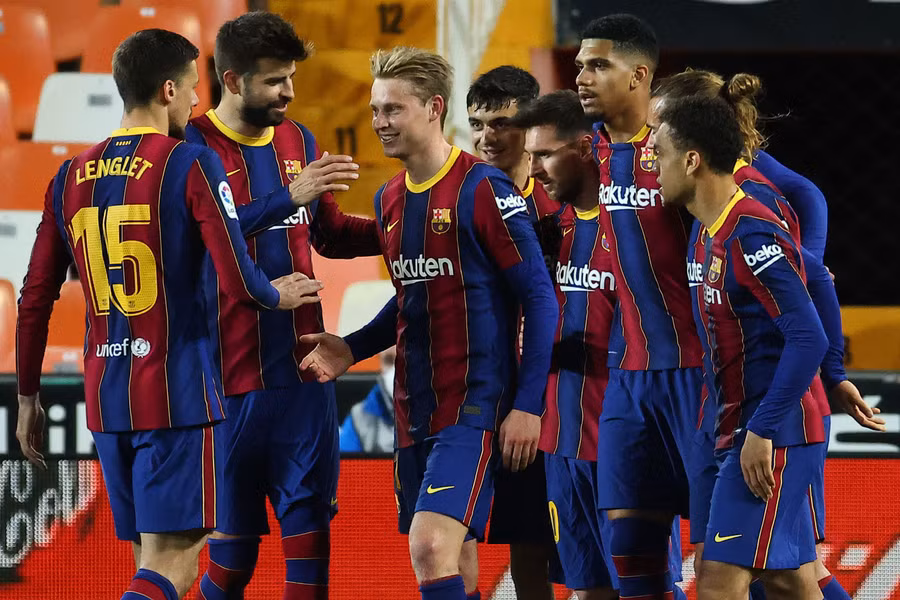 Barca kêu gọi Chủ tịch La Liga phải từ chức trước những cáo buộc vô căn cứ.