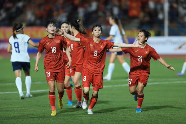 Tuyển nữ Việt Nam sẽ so tài với Myanmar chung kết SEA Games 32.