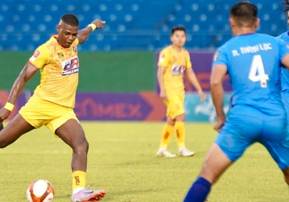 Thanh Hóa FC bất ngờ để Bình Dương cầm hòa ở vòng 10 V.League.