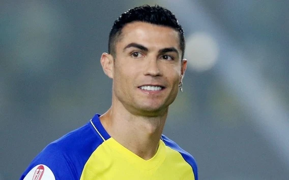 C.Ronaldo trở thành tâm điểm chỉ trích với hành động khiếm nhã ở 