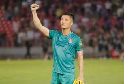 Thủ môn Đình Triệu hài lòng với chiến thắng của Hải Phòng.