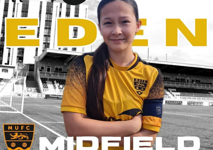 Eden J tỏa sáng trong màu áo của CLB Maidstone United.