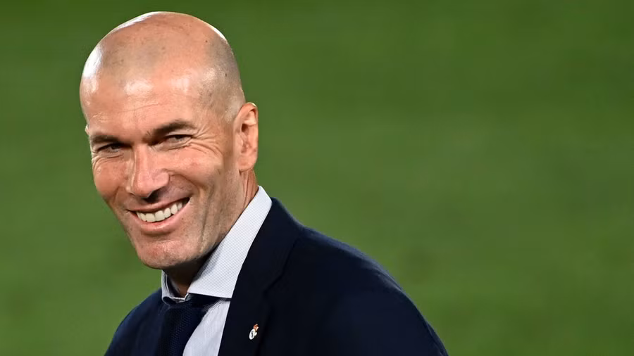Zinedine Zidane được đồn đoán đang đàm phán hợp đồng với Liverpool.