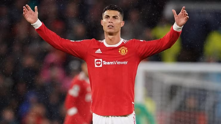 Ronaldo nhiều khả năng sẽ ở lại Man United.
