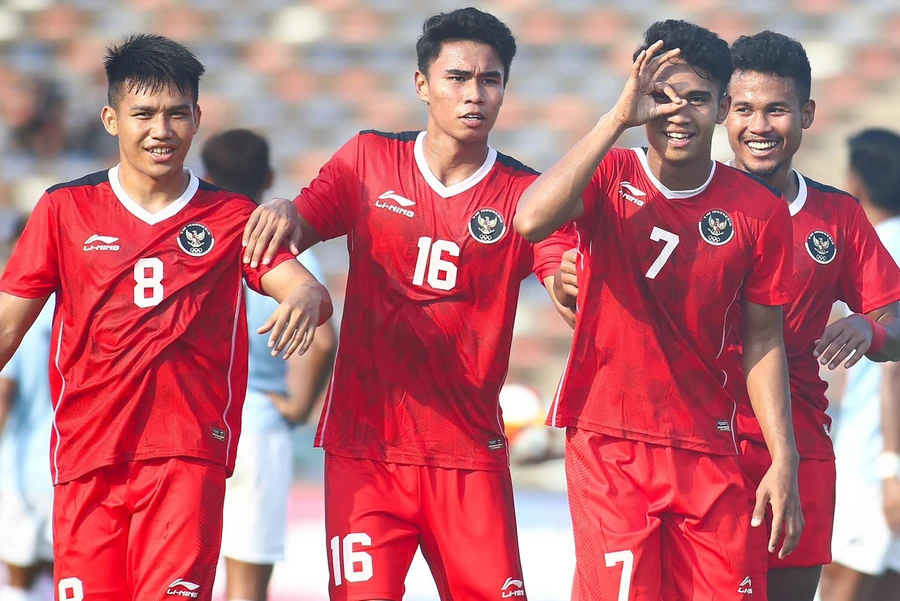 U22 Indonesia là đội bóng đầu tiên vào bán kết SEA Games.