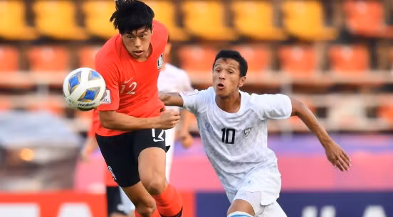 Tuyển Hàn Quốc vào chung kết ASIAD sau trận thắng sát nút Uzbekistan.