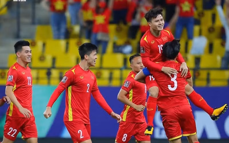 Tuyển Việt Nam so tài với Trung Quốc ngày 10/10 trên sân Trung tâm thể thao Đại Liên.