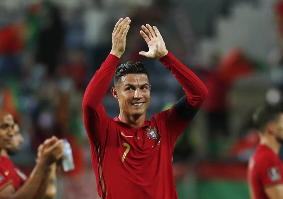 Ronaldo được mặc lại chiếc áo số 7 tại Man United.