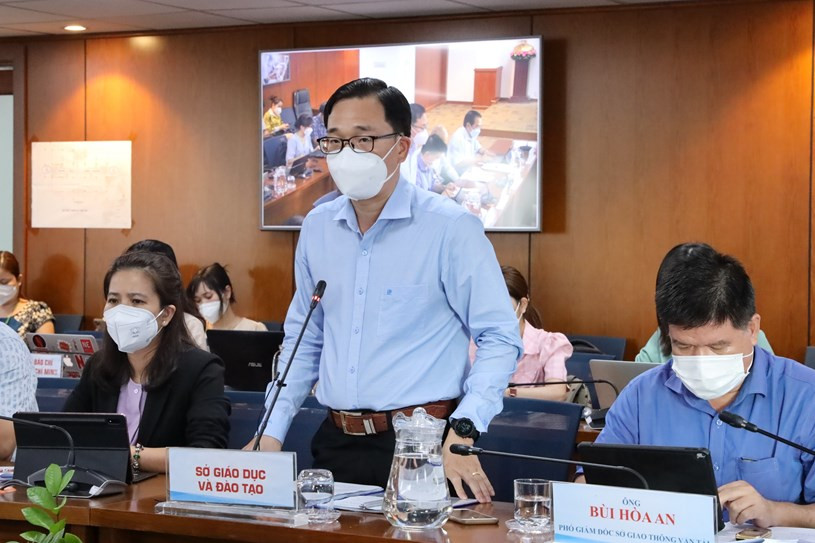 Trưởng phòng Chính trị tư tưởng (Sở GD&ĐT). Ảnh: Linh Nhi. Trưởng phòng Chính trị tư tưởng (Sở GD&ĐT) cho biết tính riêng ngày 14/2, ở tất cả các bậc học có 20 em bị mắc COVID-19. Ảnh: Linh Nhi