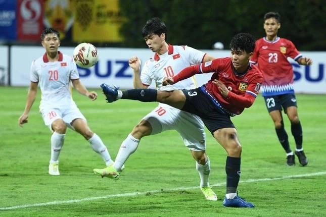 Tuyển Việt Nam hoàn thành mục tiêu ở trận ra quân AFF Cup.