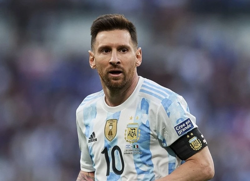 Messi nhận lương 220 triệu euro nếu sang Ả Rập Xê-út chơi bóng.