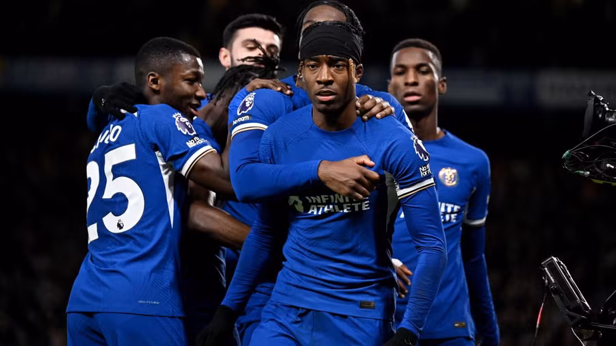 Armando Broja và Andrey Santos chia tay Chelsea.