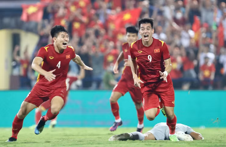 Tiến Linh là người nhận vê vô số chỉ trích nhưng anh đã vượt qua tất cả.