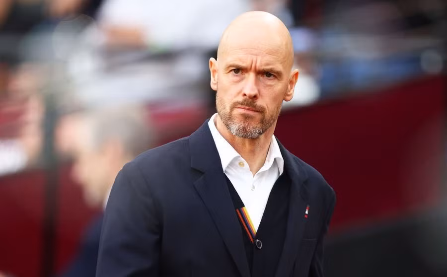 HLV Erik Ten Hag cân nhắc bán một loạt ngôi sao.