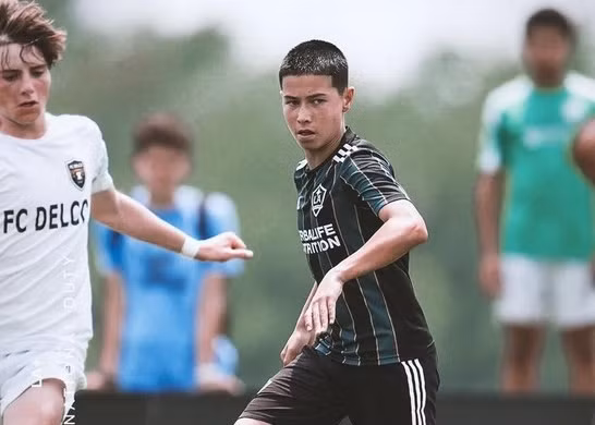 Brett Phan được triệu tập lên U16 Mỹ.