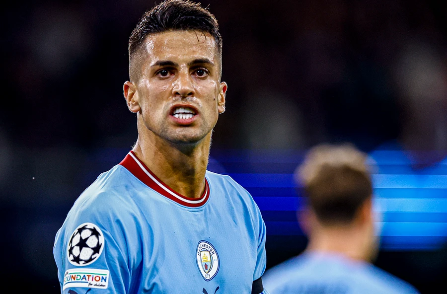  Joao Cancelo của Man City đạt thỏa thuận cá nhân với Barca.