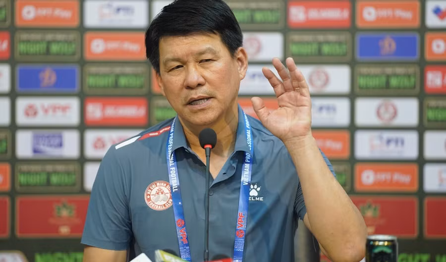 HLV Vũ Tiến Thành chia tay CLB TPHCM sau ít năm gắn bó.
