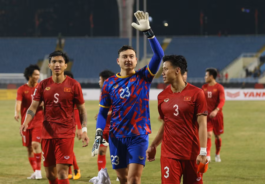 Đặng Văn Lâm lập kỷ lục ấn tượng ở giải AFF Cup sau trận hòa Indonesia.