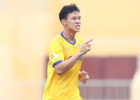 Quế Ngọc Hải nằm trong tầm ngắm của tân binh V.League CLB Công an Hà Nội.