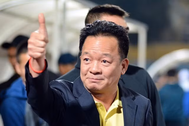 Bầu Hiển tính chiêu mộ tiền vệ trẻ của Than Quảng Ninh.